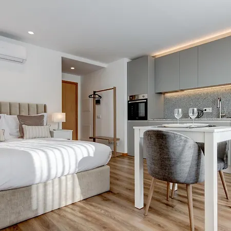 Aparthotel Blue *