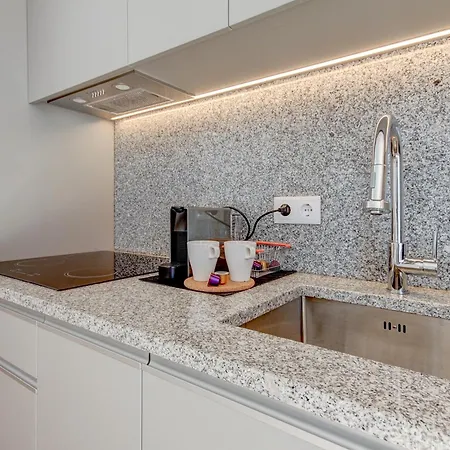 アパートホテル Blue