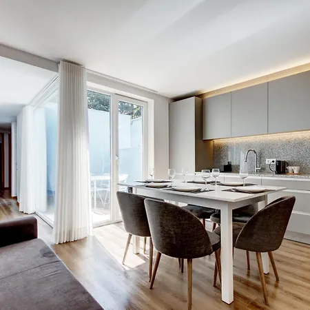 アパートホテル Blue