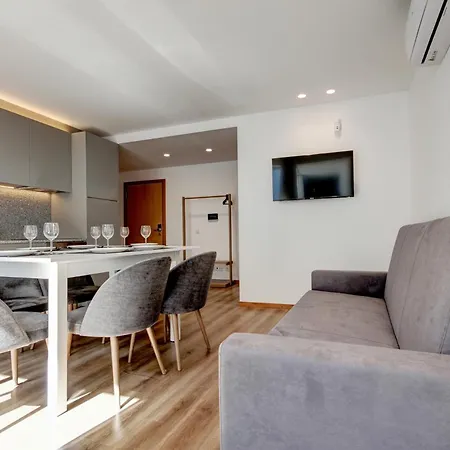 Blue Aparthotel Oporto