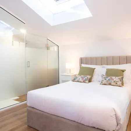 Aparthotel Blue *