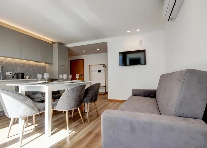 Blue Aparthotel Porto